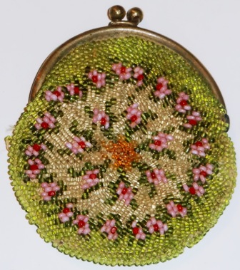 xxM264M VICTORIAN GLASS BEAD WORK PURSE 1880 x